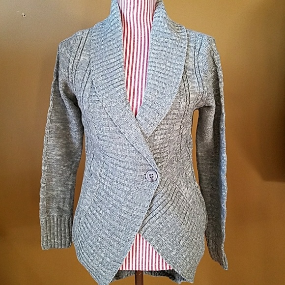 NOW IN!! Gray Chunky Knit Cardigan - Picture 2 of 4
